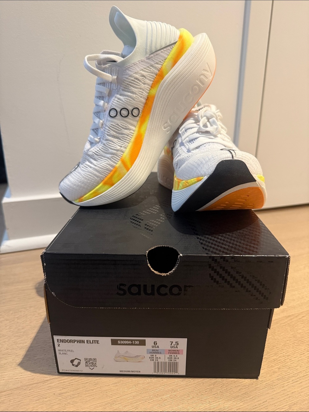 Saucony Endorphin Elite 2 Race Shoe in White - never worn & in box